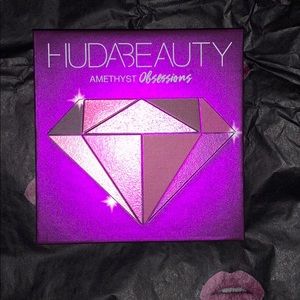Huda Beauty Amethyst Obsessions